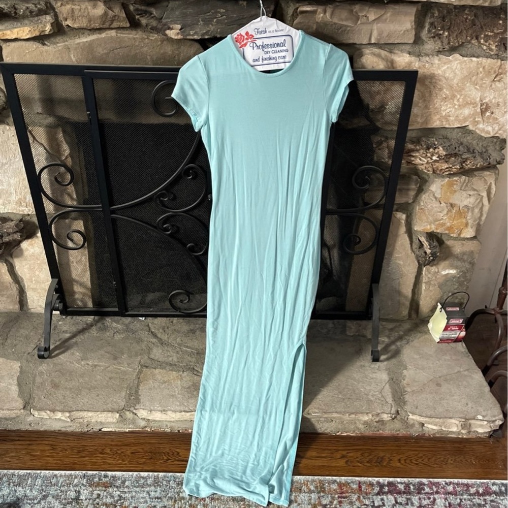 Forever 21 Green Ribbed Sheath Maxi Dress